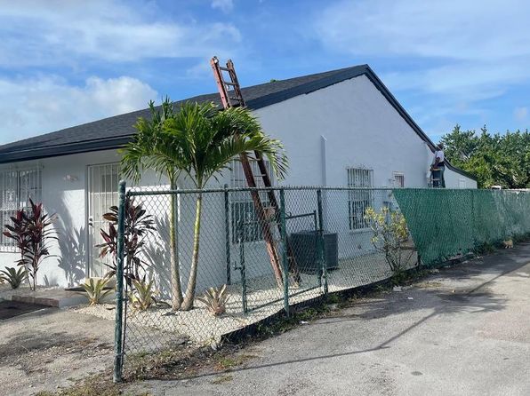 4537 NW 185th St