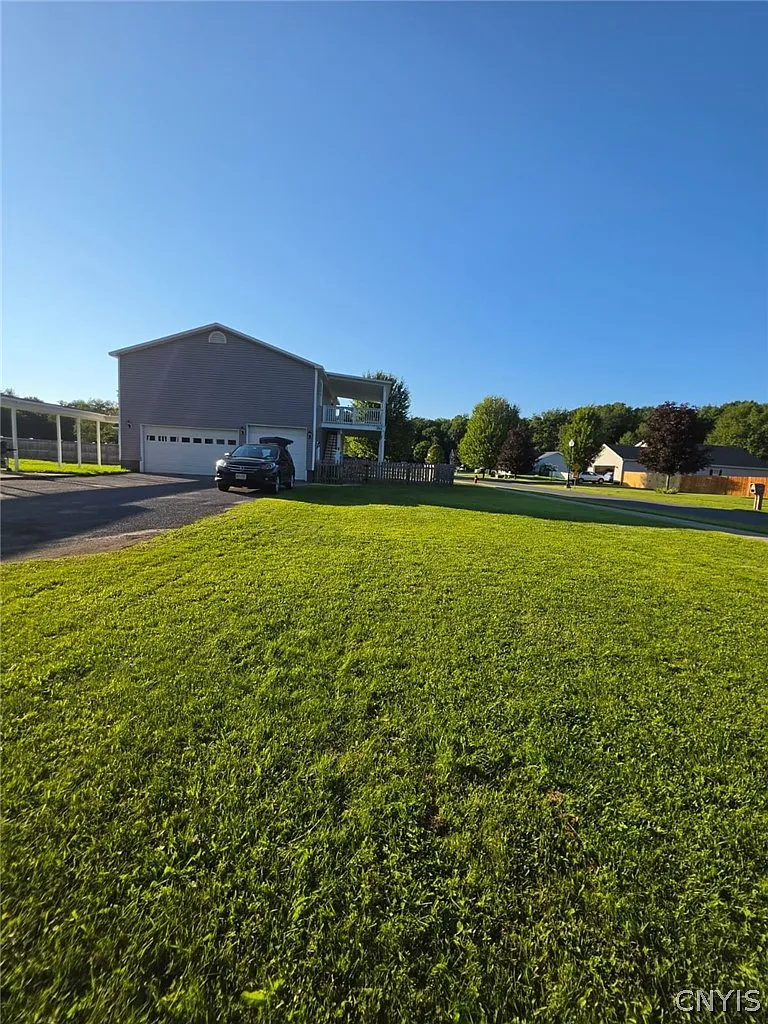 3 bed, 2.0 bath, 1200 sqft, $1,500 — Photo 1