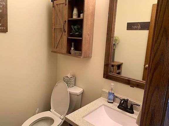 Main floor bathroom 