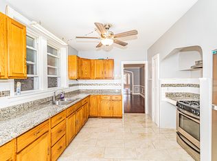 6323 N Francisco Ave APT 2, Chicago, IL 60659