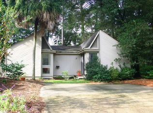 6 Water Oak Dr, Hilton Head Island, SC 29928