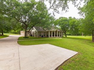 150 Sabine Dr, Cedar Creek, TX 78612