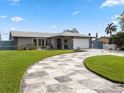 2756 Floral Rd, Lake Worth, FL, 33462