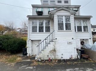 196 S Railroad St, Tamaqua, PA 18252