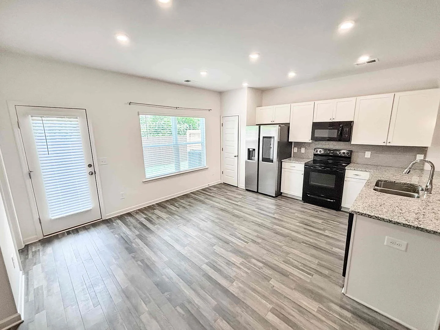 Modern 2022 Townhome in Mableton | 3 BR, 2.5 BA with Sleek Finishes! — Photo 4