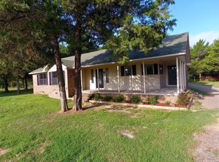 21796 McKenzie Rd, Poteau, OK 74953