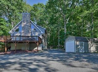 174 Eagle Rock Rd, Lackawaxen, PA 18435
