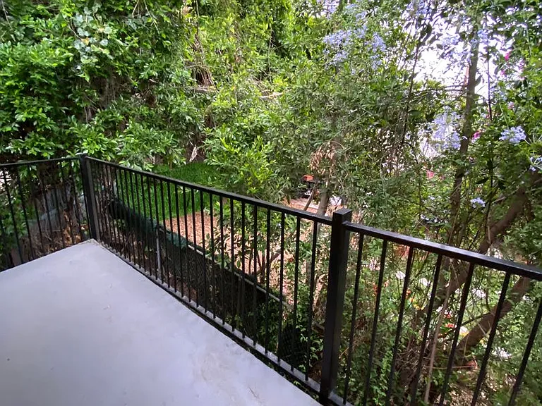 8375 Fountain Ave — Photo 30
