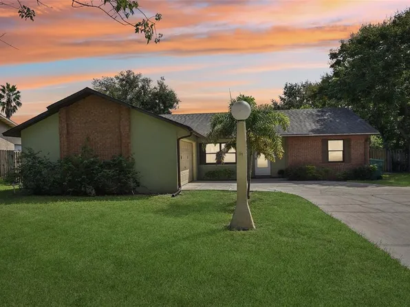 1701 Blackberry Ct, Eustis, FL 32726