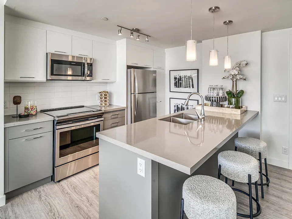 50 Brentwood Cmn NW