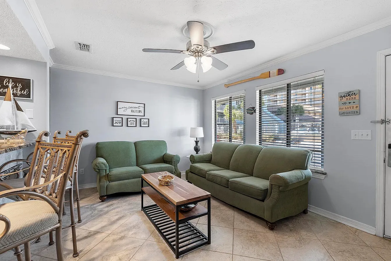 6829 Thomas Dr — Photo 4