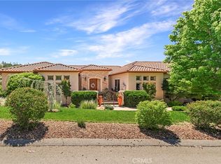 869 Whispering Winds Ln, Chico, CA 95928