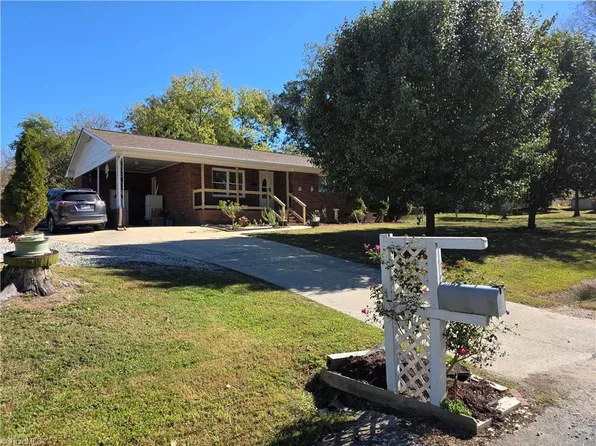 502 6th St, Spencer, NC 28159