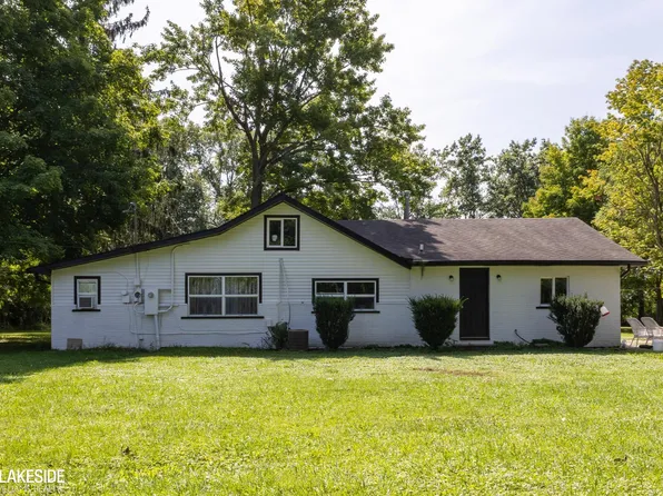 26900 26 Mile Rd, Chesterfield, MI 48051