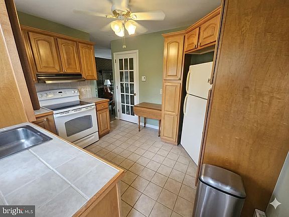 2nd image of 1817 Little Conestoga Rd