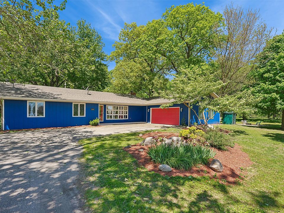 1st image of 33845 Oak Ridge Blvd