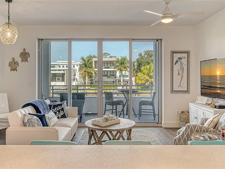 1709 N Tamiami Trl #221 — Photo 13