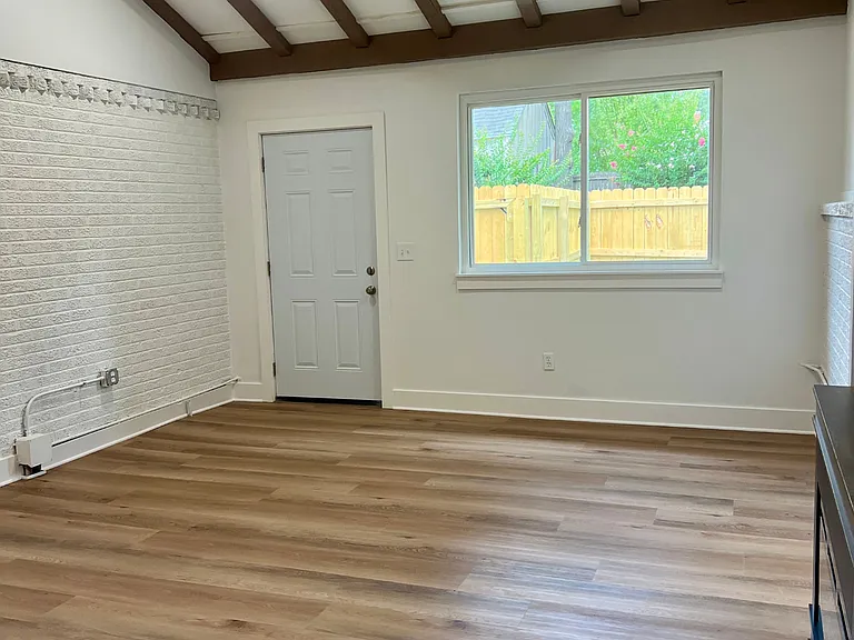 5501 S Newport Ave #B — Photo 5