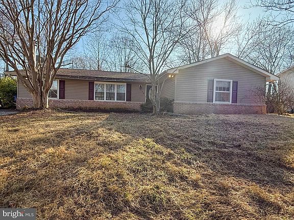 2nd image of 138 Jefferson Rd