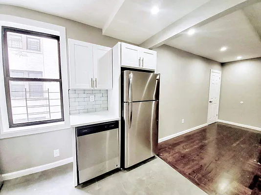 Rented by Bruma Realty LLC | media 1