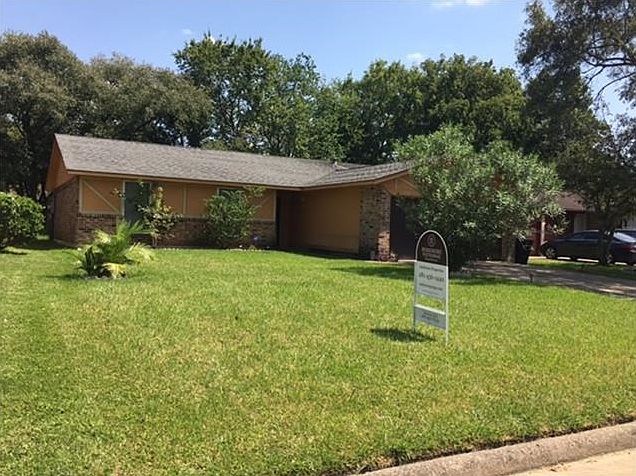 1st image of 523 Coolwood Dr