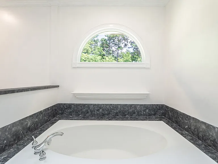 785 Glenwood Dr — Photo 35