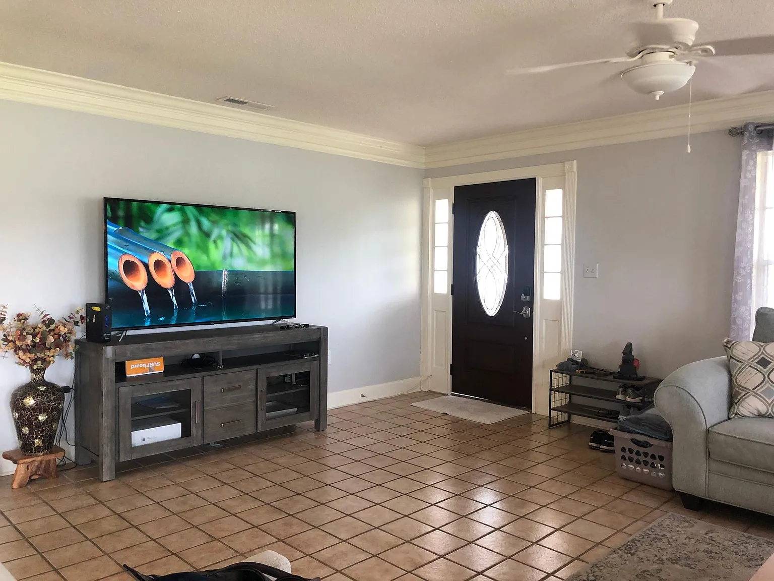 4 bed, 2320 sqft, $4,500 — Photo 4