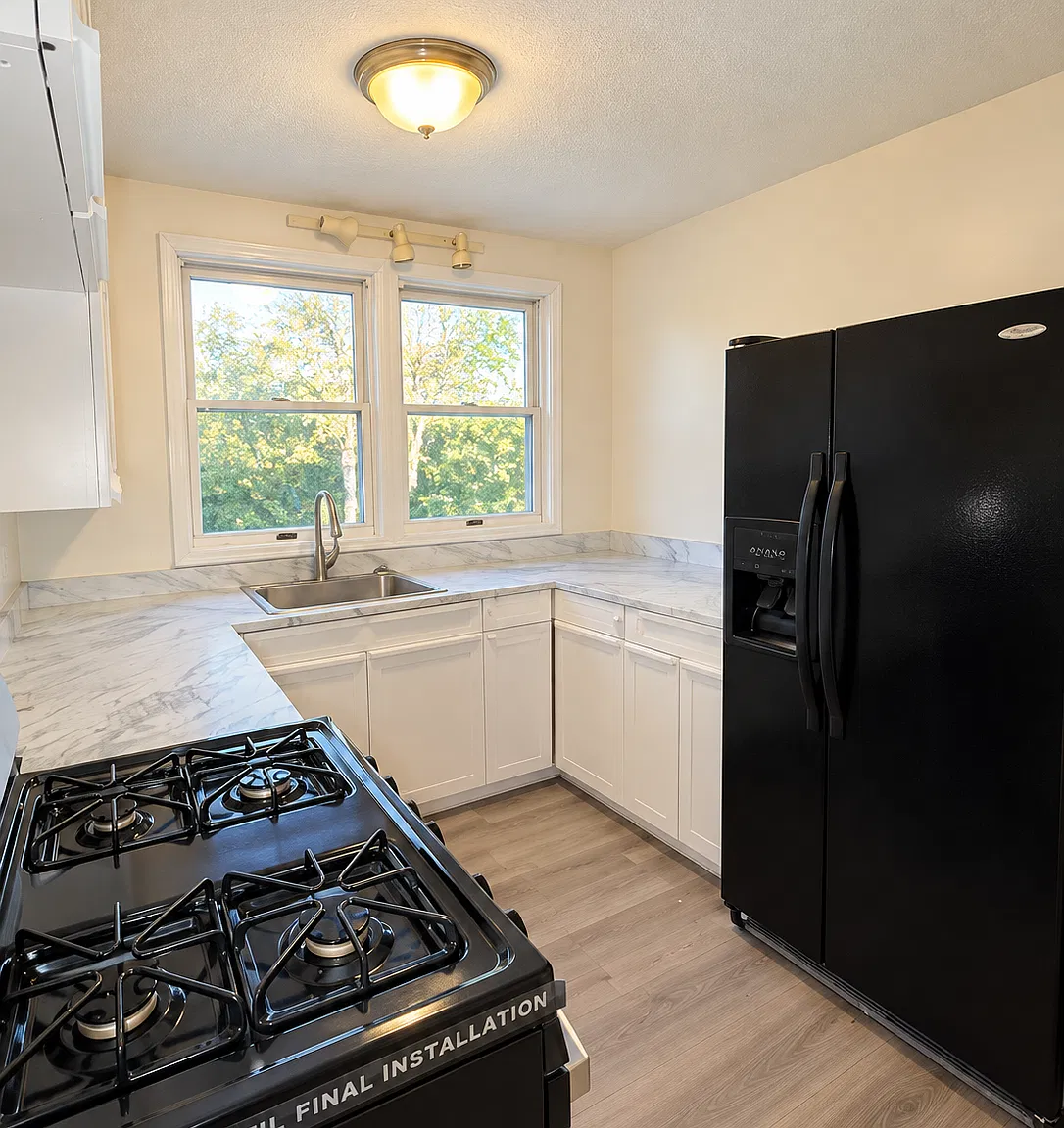 1 bed, 700 sqft, $2,590 — Photo 3