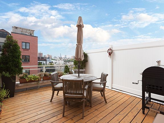 3rd image of 301 W 115th St APT 7G