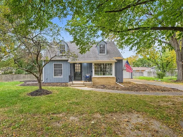 35 S Westlawn Ave, Aurora, IL 60506