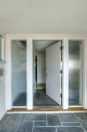 3rd image of 5127 S Holt Ave