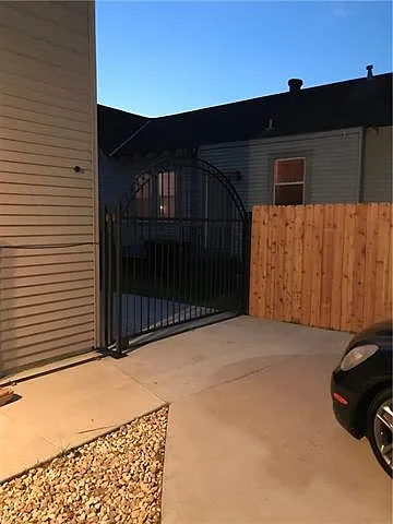 4931 Arts St — Photo 32