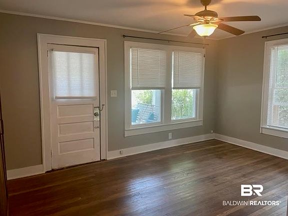 3rd image of 803 S Main St