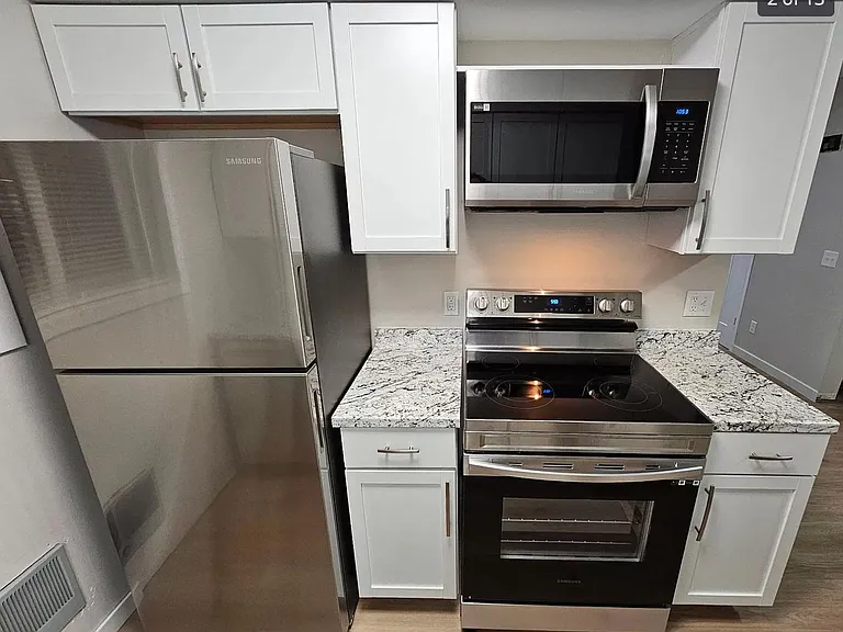 204 Grand Manor Dr — Photo 4
