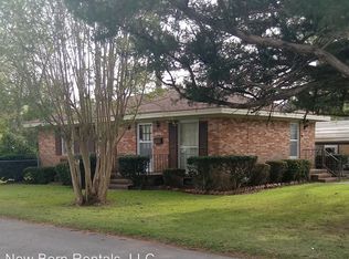 1713 Wilmington St, New Bern, NC 28560