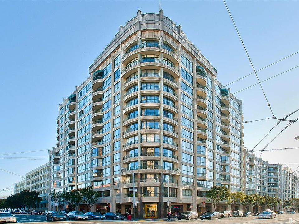 1st image of 300 3rd St APT 605