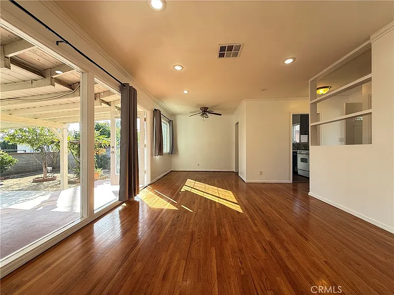 9279 Dorrington Ave — Photo 18
