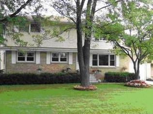 533 Thorndale Ave, Elk Grove Village, IL 60007