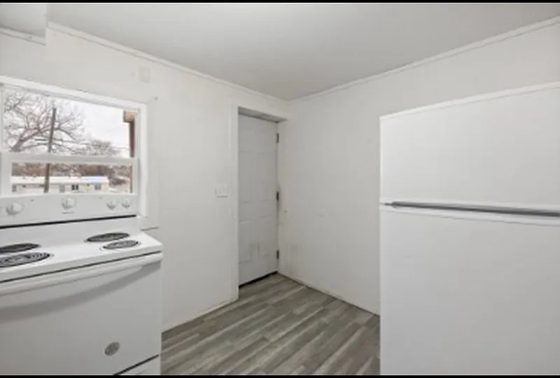 2 bed, 1.0 bath, 530 sqft, $900 — Photo 4