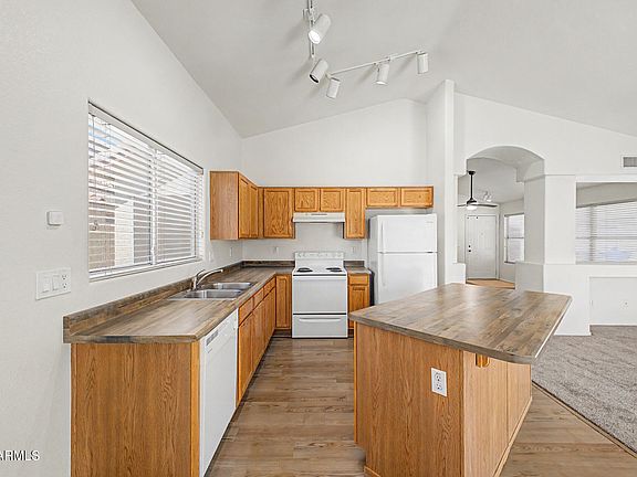5th image of 3039 W MATTHEW Drive