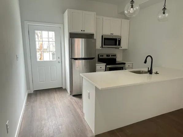 424 Cantrell St, Philadelphia, PA 19148