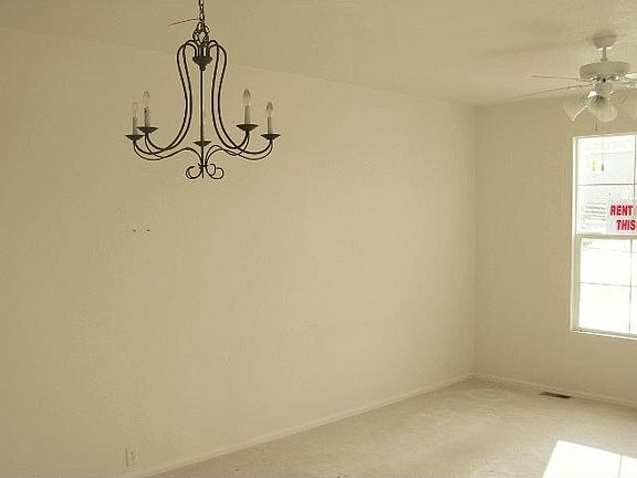 Dinette to Living Room