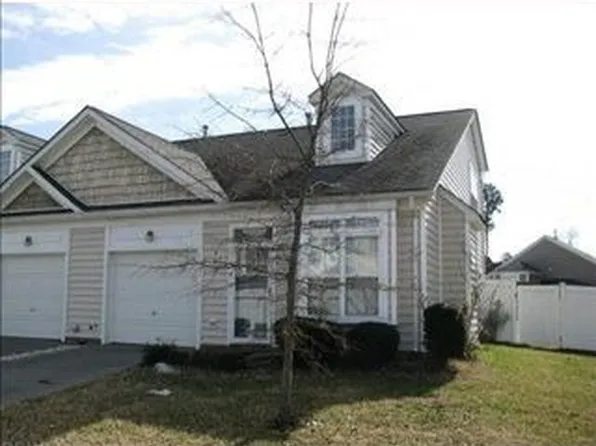 505 Holmes Blvd, Yorktown, VA 23692