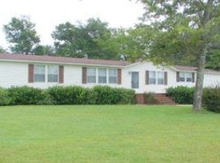 137 Moores Landing Rd, Hampstead, NC 28443