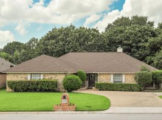 5604 Oak Branch Dr, Arlington, TX 76016