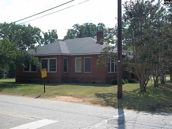 3rd image of 830 Wildwood Ave
