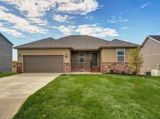 1556 E Macon St, Republic, MO 65738