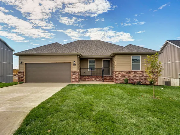 1556 E Macon Street, Republic, MO 65738