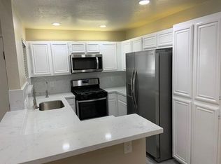 37050 Meadowbrook Cmn APT 303, Fremont, CA 94536