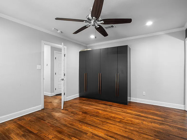 4036 Linden Ave — Photo 22